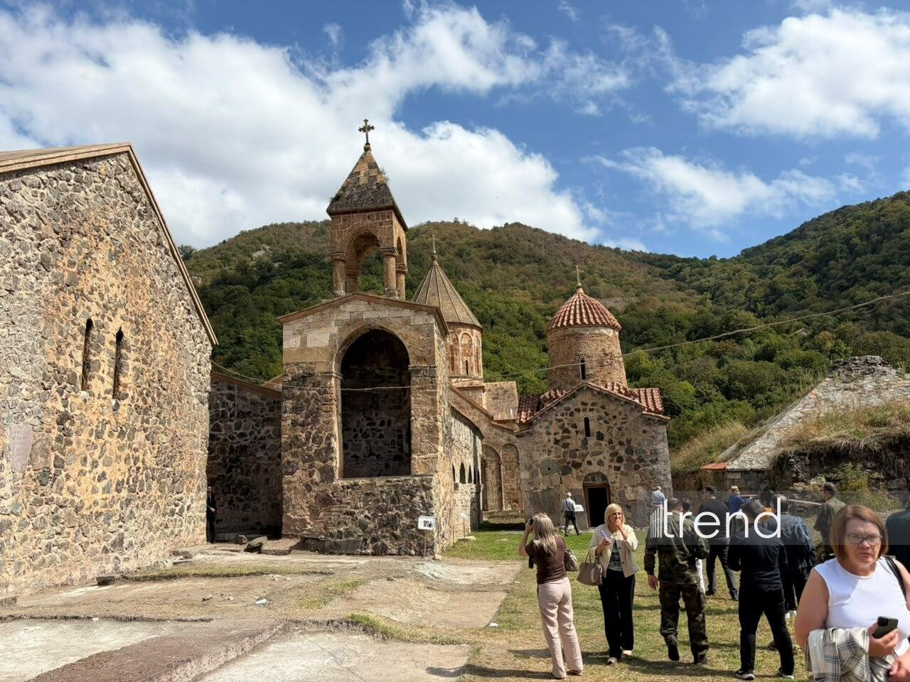 Diplomatlar Gəncəsər Monastır Kompleksində - VİDEO