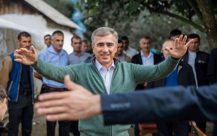 Anar Ələkbərov Milli Qəhrəmanın ailəsində qonaq olub, toyda iştirak edib - FOTOLAR