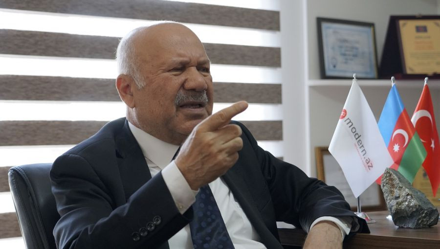 Deputat naziri qınadı: “Səhiyyə naziri qəbula gedir, bəndi-bərəni elə kəsdirirlər...\"