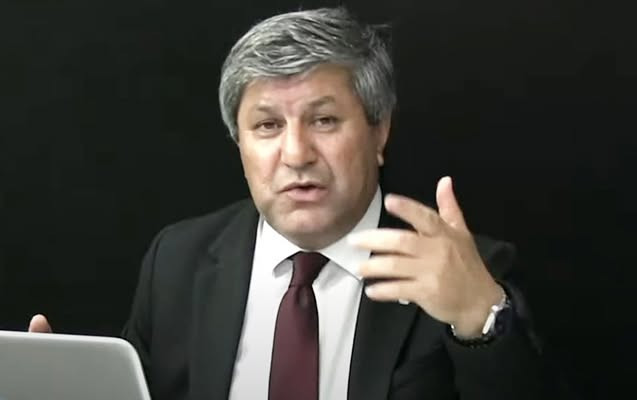 Jurnalist Əvəz Zeynallı vəfat edib