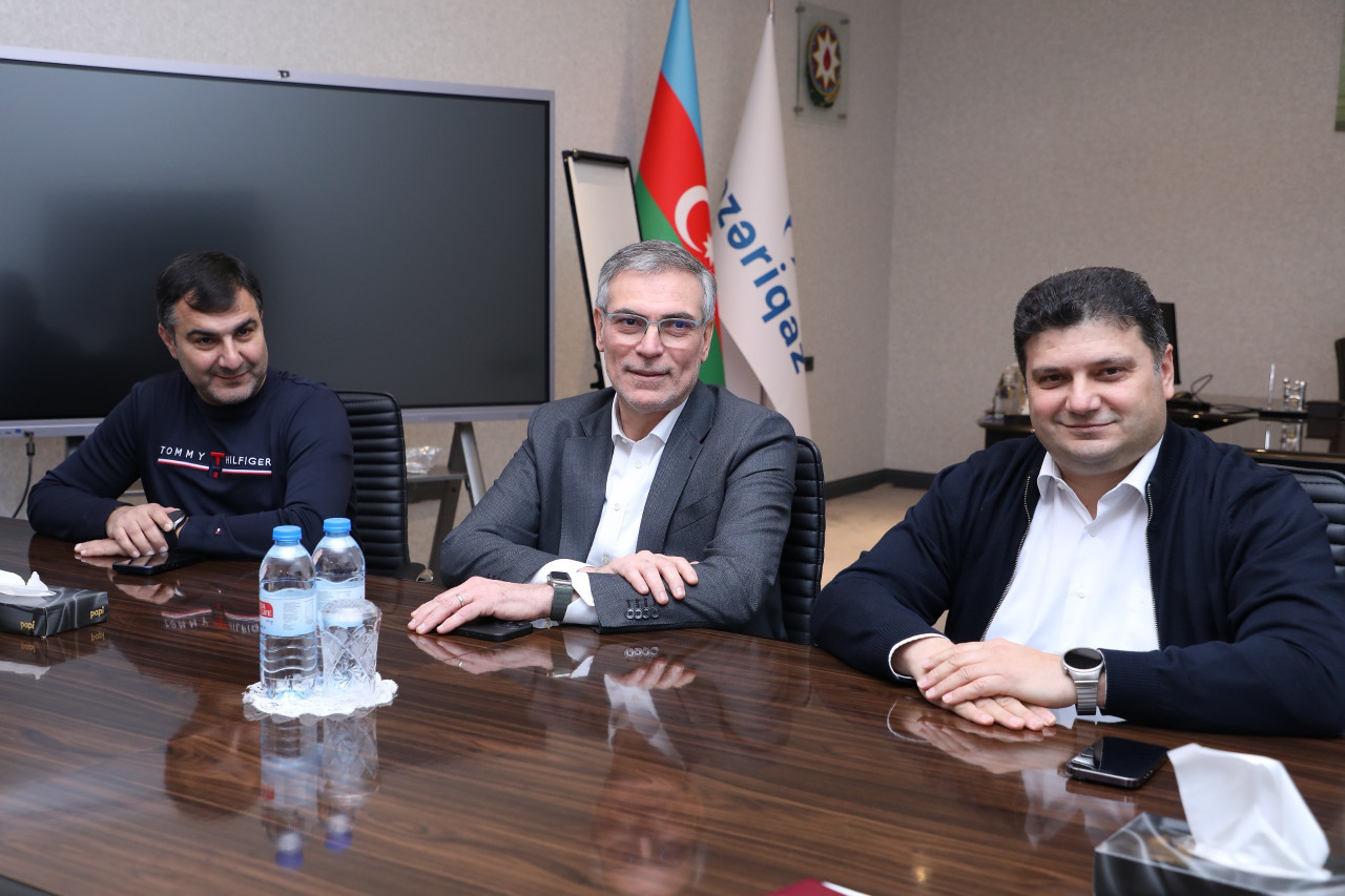 \"Azəriqaz\"ın gizlinləri: əhalini adına yazılan borclar, yarıtmaz kadr siyasəti, sayğac və \"Təmizqaz\"... - \"Əvvəlki rəhbərliyin dövrlərində cüzi itkiyə görə...\" (MÜSAHİBƏ)