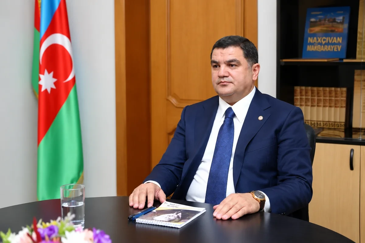 Bakıda 6 mənzil, rayonda şadlıq evi, villa və mağazalar... - Vəzifədən azad edilən məmur bu qədər sərvətə necə saiblənib?