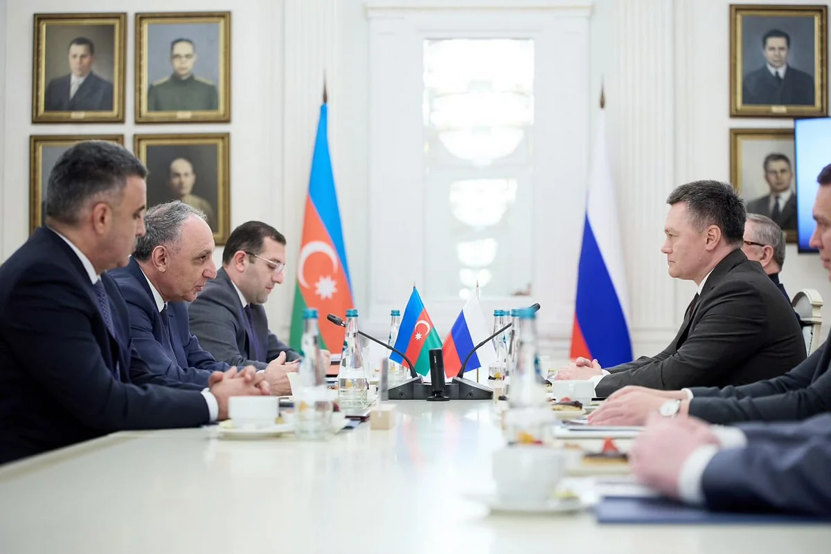 Kamran Əliyev Rusiyanın Ali Məhkəməsinin sədrini təltif etdi - FOTO