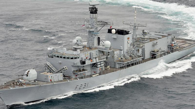 Britaniya Hərbi Dəniz Qüvvələrində qalmaqal - 143 milyon funt sterlinq gəmi təcrübəçiyə həvalə edilib