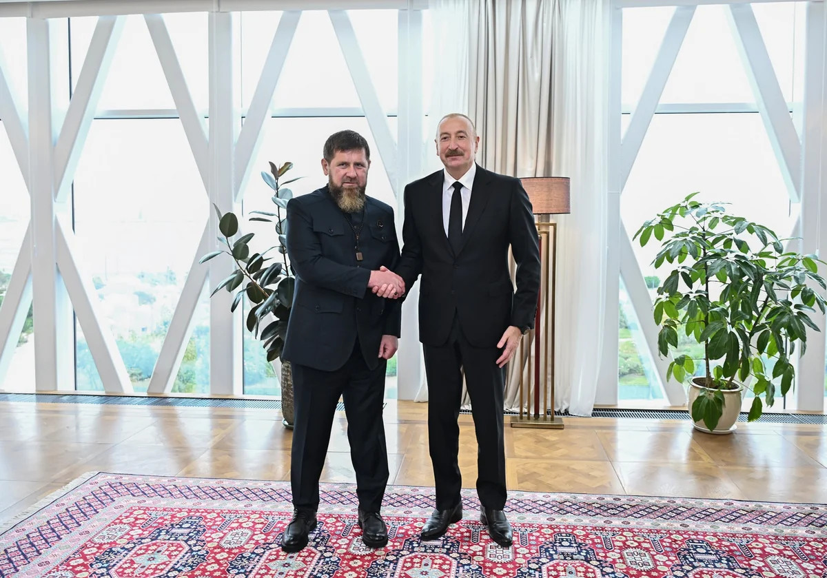 Azərbaycan Prezidenti və Çeçenistan başçısı birgə naharda - FOTOLAR