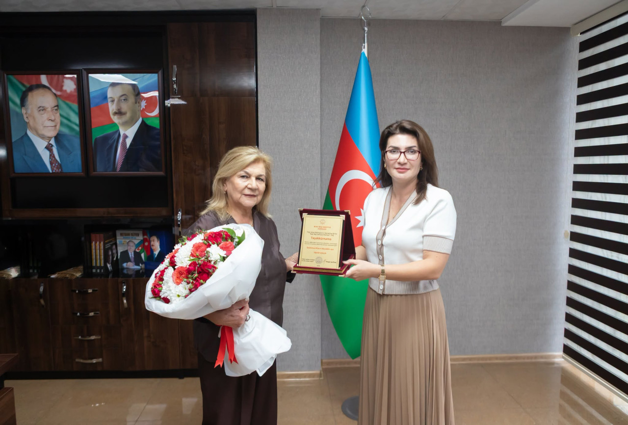 Baş həkim təqaüdə göndərildi 