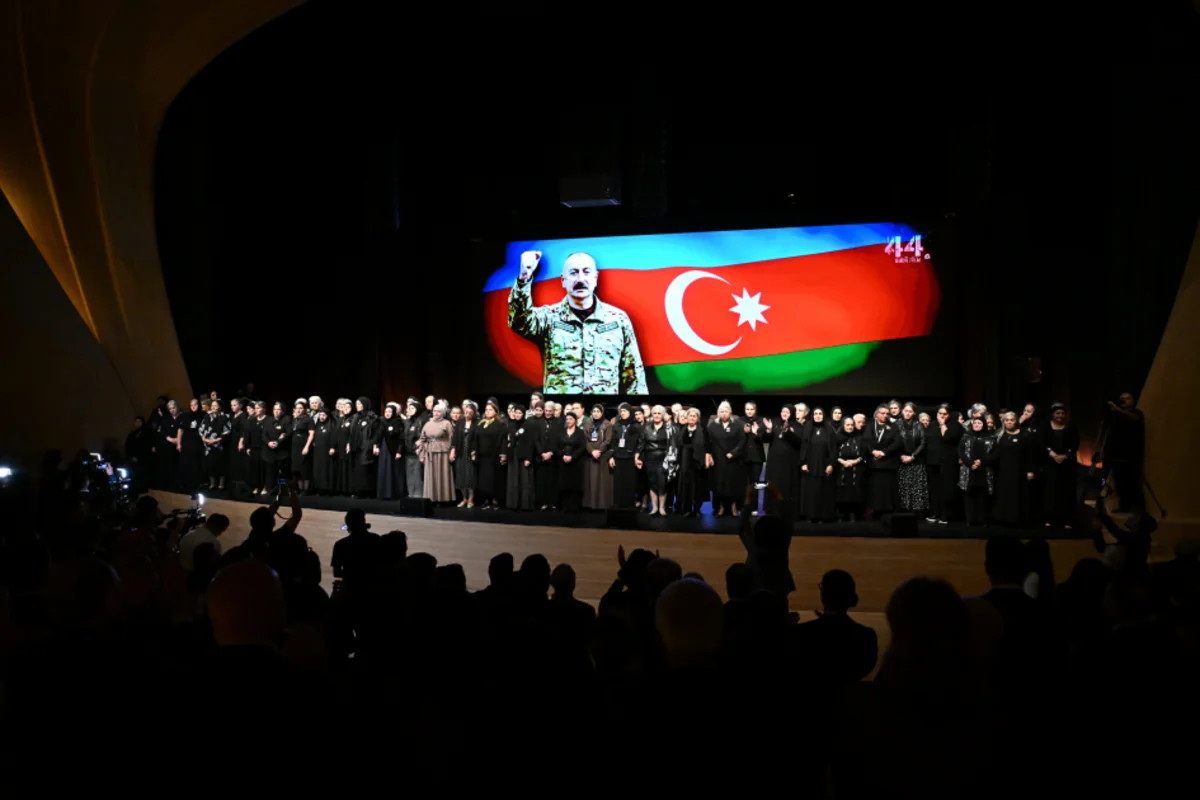 \"44\" bədii filmi ictimaiyyətə təqdim olunub