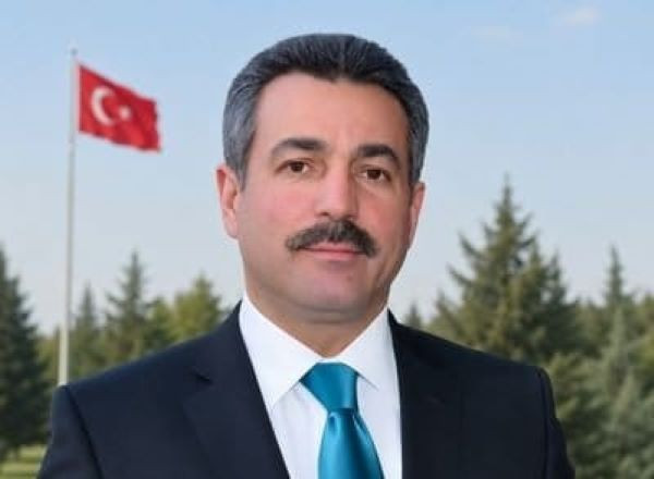 Canım Türkiye, Canım Azerbaycan - Muhterem Şahin ölkəmizi şeirlə təbrik etdi