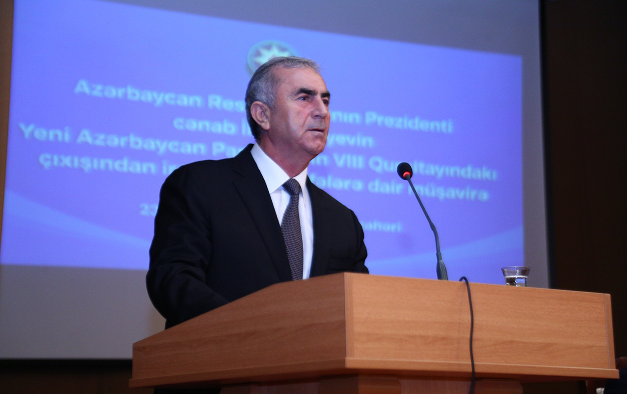 Hacıqabulda müşavirə - Prezident İlham Əliyevin YAP-ın Qurultayındakı tapşırıqlarından irəli gələn vəzifələr müzakirə olunub + FOTOLAR