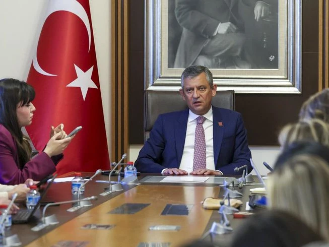 Özgür Özəl ilk dəfə açıqladı: “Fəlakət ssenarisinə hazır olmalıyıq” – “Yeni bir partiya var, ikinci ehtiyat partiya da var”  