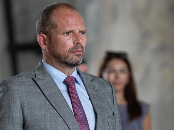 Belçika Müdafiə nazir Fransa və Almaniya liderlərini ələ saldı: “Avropa Ordusu ideyası acı sonluqla bitdi”&nbsp;&nbsp;