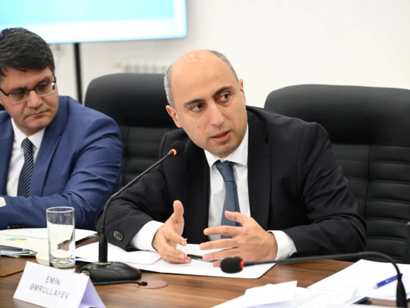 &nbsp;Emin Əmrullayev yazır: \"Söylədiyim fikir bundan ibarət idi ki, bir tələbəyə düşən təhsil haqqı...\"