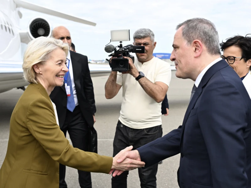 Ursula Fon der Lyayen Azərbaycana səfərə gəlib - FOTO