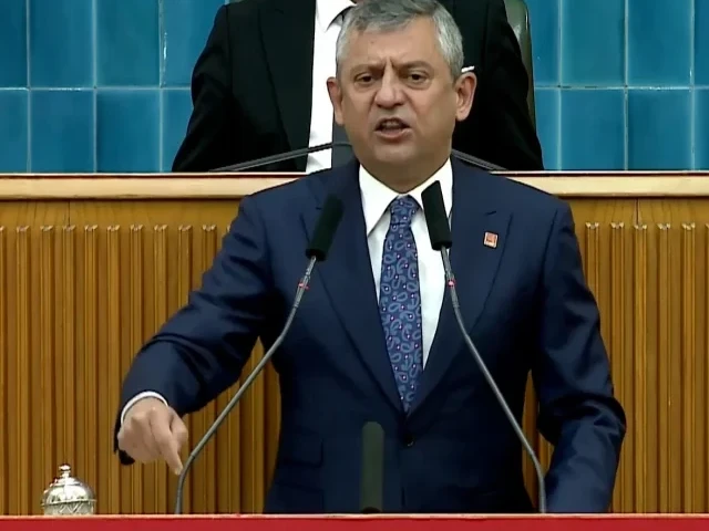 Özgür Özəl Kılıçdaroğluna meydan oxudu: “Gəl, açıq seçkiyə gedək, uduzsam, siyasətdən gedəcəyəm”&nbsp;&nbsp;