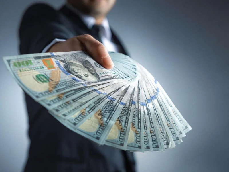MÜHARİBƏNİN QAZANANI 8 NƏHƏNG ŞİRKƏT OLDU: dəqiqədə 700 min dollar!