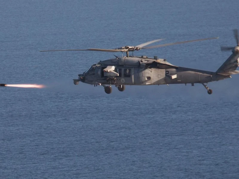 Hörmüz boğazında təhlükəli gərginlik: Amerikaya məxsus helikopter gəmini vurdu - İran və Çin rəsmiləri birgə mesaj verdilər