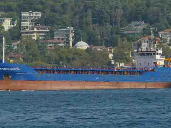 İSTANBULDA İKİ GƏMİ SƏHƏRƏ YAXIN DƏNİZDƏ TOQQUŞDU: 10 nəfər yoxa çıxdı