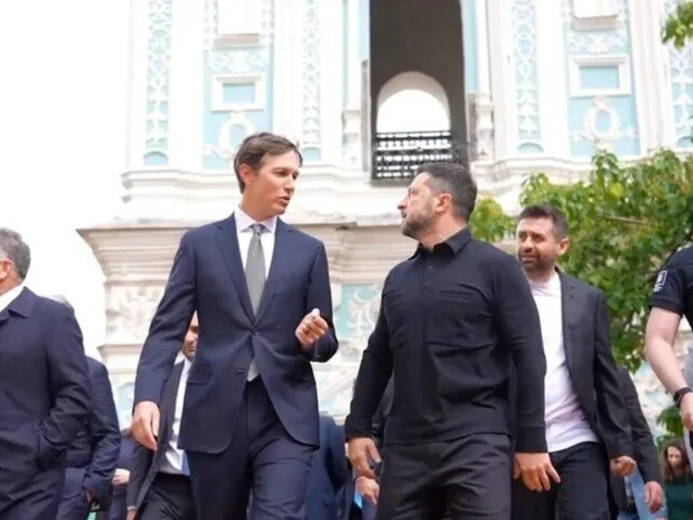 Zelenskidən Trampın nümayəndələrinin yanında müharibə mesajı: \"Əsas məsələ bizim işğaldakı ərazimiz, ordumuz və...\"