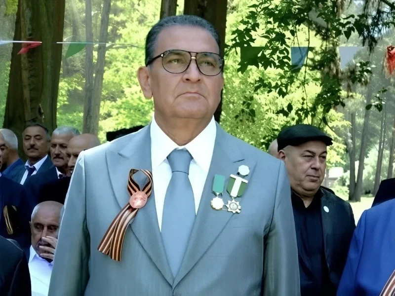 Saleh Səmədova ağır cəza verildi - Keçmiş \"ağsaqqal\"a 8 il cəza kəsildi (Yenilənib)