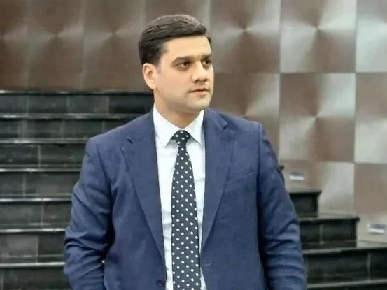 Naxçıvanın Bakıdakı daimi nümayəndəliyi \"qaynayır\", Əsasnamə təsdiqləndi, yeni rəhbər indidən \"fırtına\" yaradıb: 20 işçidən  5-i vəzifədə qalacaq, onlar kimlərdir? (SİYAHI)